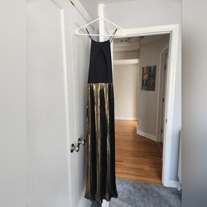 Aidan Mattox Chic Black and Gold Maxi Dress, sz 8
